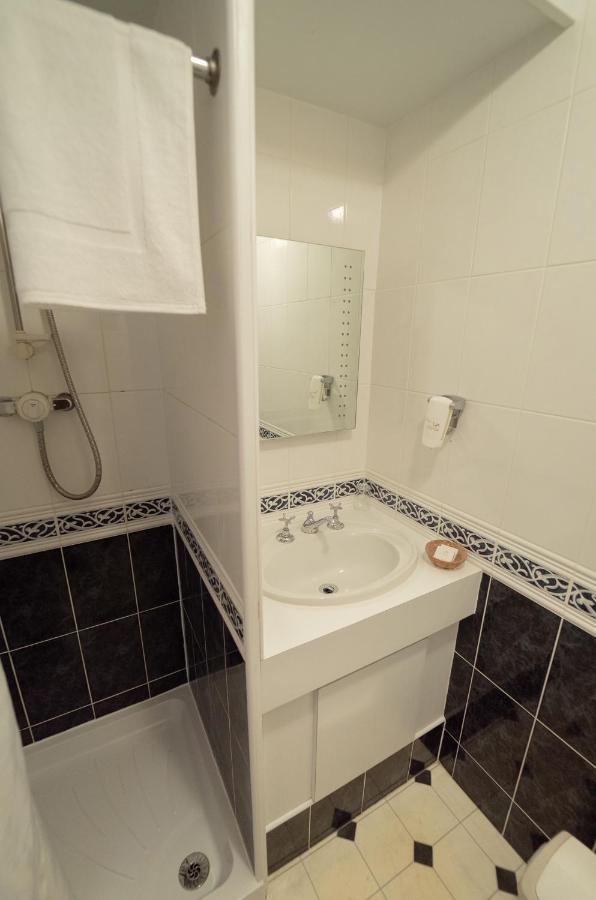 ביסטר Littlebury Hotel מראה חיצוני תמונה