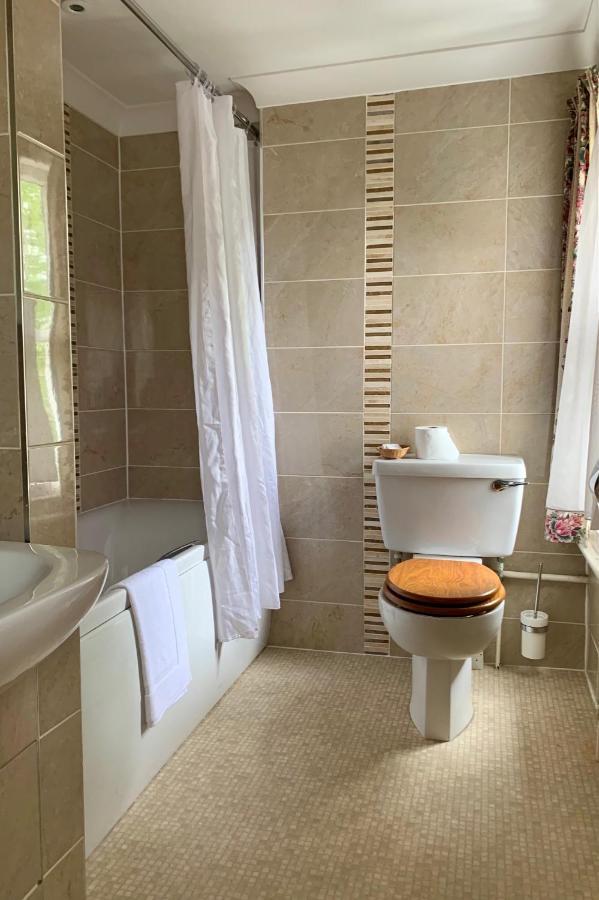 ביסטר Littlebury Hotel מראה חיצוני תמונה